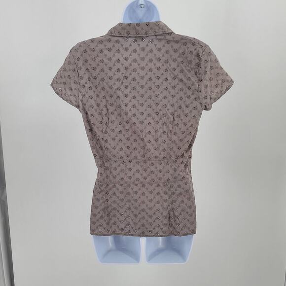 Ann Taylor women's eyelet floral blouse Beige Size 10 Office career 100% cotton - Picture 2 of 6